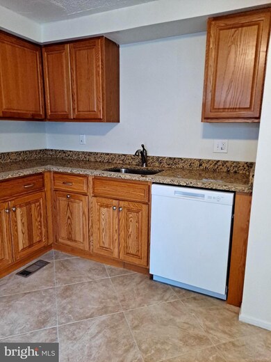 1518 W Lexington St, Baltimore, MD 21223 - photo 7