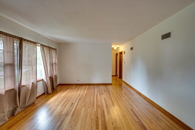 1221 N Webster St, Naperville, IL 60563 - photo 4