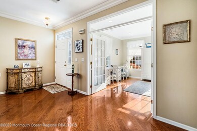 Foyer to LR/Office