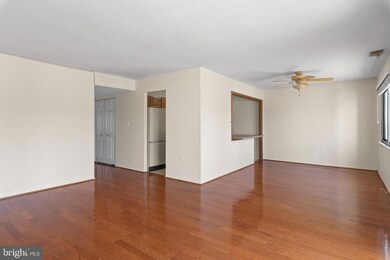 603B Oakland Hills Ct unit 201, Arnold, MD 21012 - photo 3