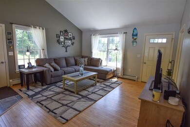 39 New Hampton Rd, Franklin, NH 03235 - photo 5