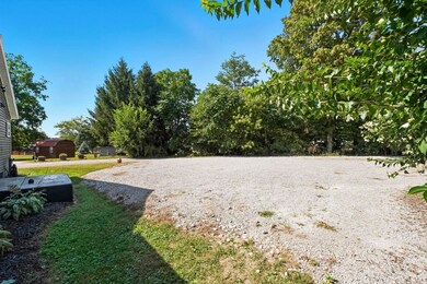 201 East St, Churubusco, IN 46723 - photo 4