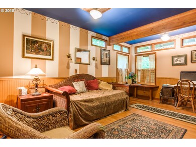 Bedroom, Primary