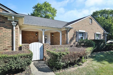 814 Meadowview Dr, Columbus, OH 43224 - photo 3