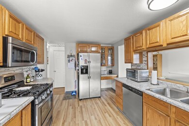 Kitchen 02
