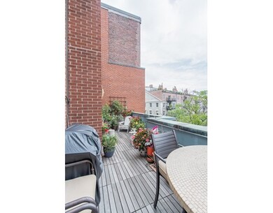 The Mariner Condominiums unit 315, Boston, MA 02109 - photo 7