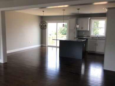 40 Florence St, Fall River, MA 02720 - photo 4