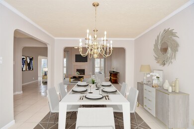 8021 W Oakwood Ct, Houston, TX 77040 - photo 2