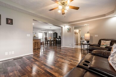 338 Kingswood Drive-22