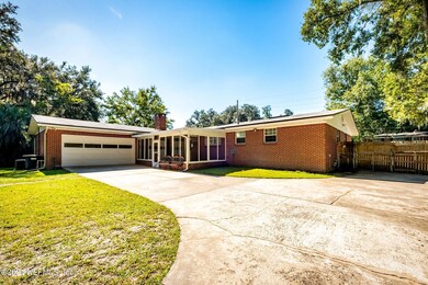 6916 Hanson Dr S, Jacksonville, FL 32210 - photo 4