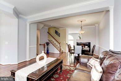 2207 Vantage Dr, Woodbridge, VA 22191 - photo 3