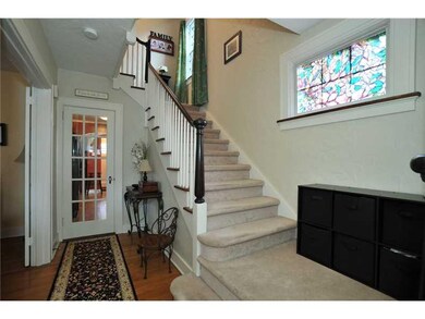 Entry/Foyer. French door leading to kitchen, adito