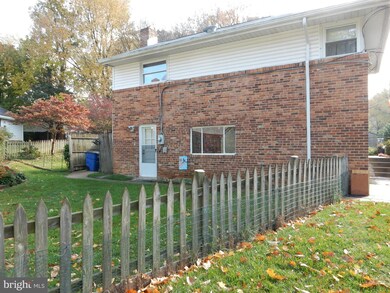 10910 Maple St, Fairfax, VA 22030 - photo 6