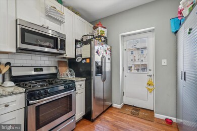 4327 Main St unit 2, Philadelphia, PA 19127 - photo 5