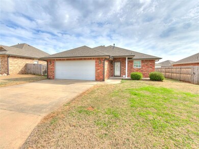1913 Rain Tree Dr, Shawnee, OK 74804 - photo 3