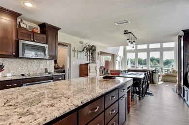 519 Kiowa Dr W, Gainesville, TX 76240 - photo 5