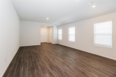 3625 Joshua St, Ennis, TX 75119 - photo 4