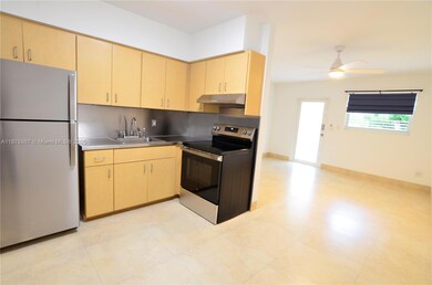 3050 Virginia St unit Front, Miami, FL 33133 - photo 3