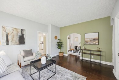 4-web-or-mls-259-e-jenkins-ave