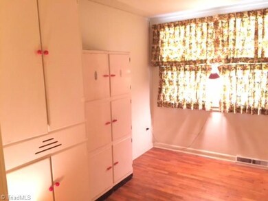 407 Gilmer Street Extension, Reidsville, NC 27320 - photo 4