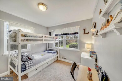 3039 Castle Rd, Falls Church, VA 22044 - photo 7