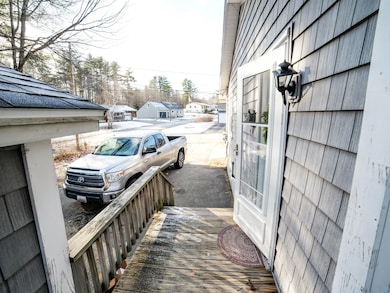 8 Roberta St, Farmingdale, ME 04344 - photo 4