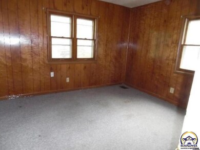 3636 SW Clare Ave, Topeka, KS 66611 - photo 7