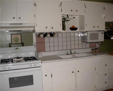 1214 Johnson St, Des Moines, IA 50315 - photo 6