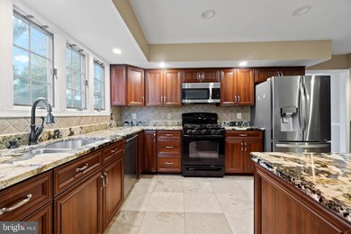 11231 Minstrel Tune Dr, Germantown, MD 20876 - photo 7