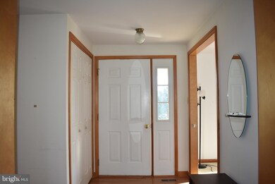 1085 Marthas Ct W, Knoxville, MD 21758 - photo 5