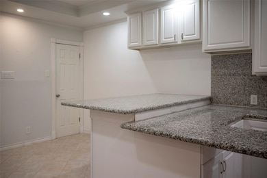 12625 Memorial Dr unit 4, Houston, TX 77024 - photo 6