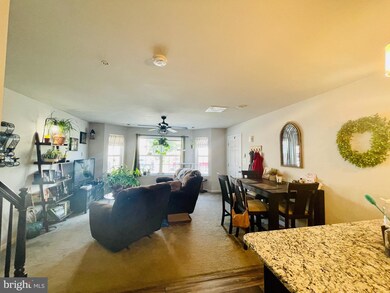 3065 Goshen Dr unit M57 L, Pennsburg, PA 18073 - photo 3