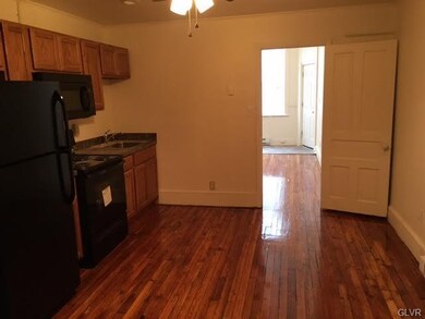 526 N 10th St unit 2, Allentown, PA 18102 - photo 4