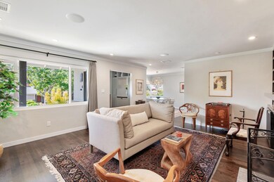 8-web-or-mls-08 - Living Room