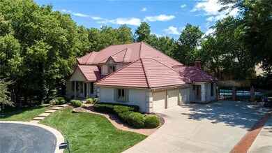 8472 Maplewood Ln, Lenexa, KS 66215 - photo 2