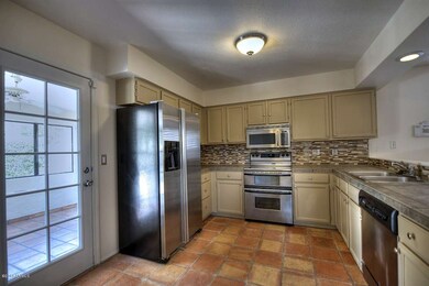 007_Kitchen Detail