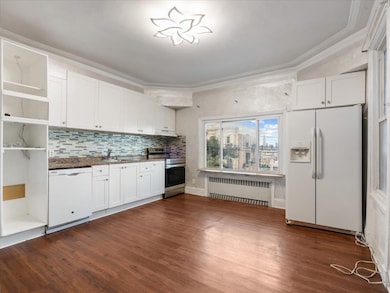 811 Palisade Ave unit 2, Union City, NJ 07087 - photo 5