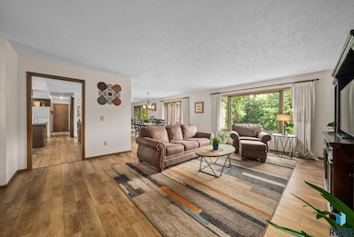 2908 N Oak Rd, Brandon, SD 57005 - photo 7