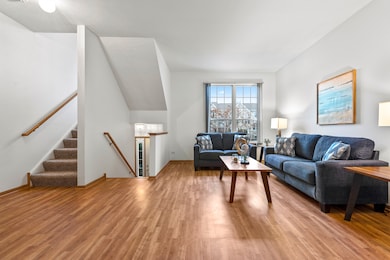 2418 Courtyard Cir unit 3, Aurora, IL 60506 - photo 5