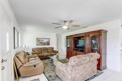 2616 Bridgeman Dr, West Palm Beach, FL 33409 - photo 6