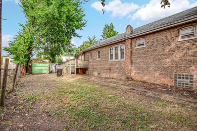 814 S Kilbourn Ave, Chicago, IL 60624 - photo 4