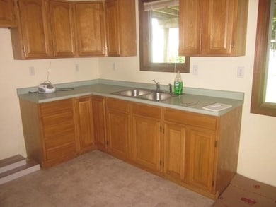 28 Green St unit 1, Dudley, MA 01571 - photo 2