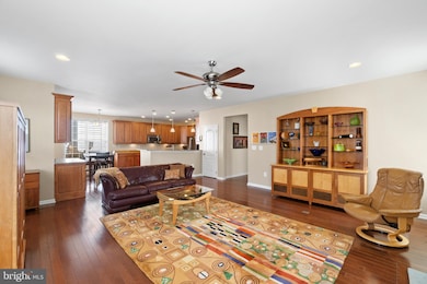 23235 Wrathall Dr, Ashburn, VA 20148 - photo 5