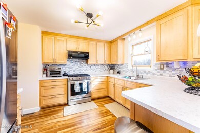 120 Wedgewood Dr, Cobleskill, NY 12043 - photo 7