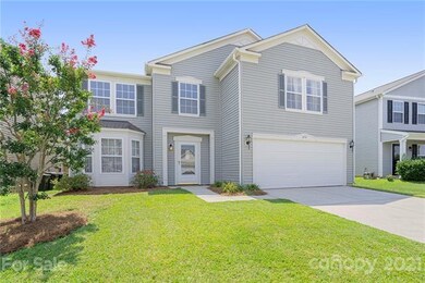 Nice curb appeal; low maintenance, neutral vinyl s