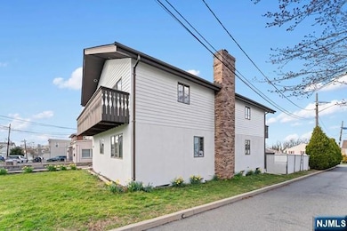 178 Central Ln, Secaucus, NJ 07094 - photo 4