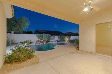 Desireable N/S Backyard