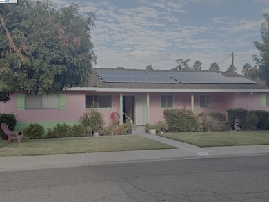 701 N 3rd St, Patterson, CA 95363 - photo 2