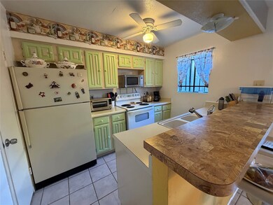 2110 Wilcrest Dr unit 101, Houston, TX 77042 - photo 2