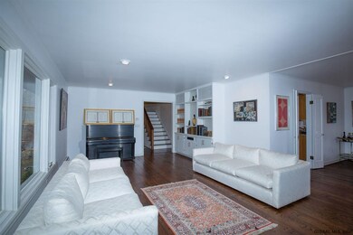 15 Devonshire Dr, Slingerlands, NY 12159 - photo 5